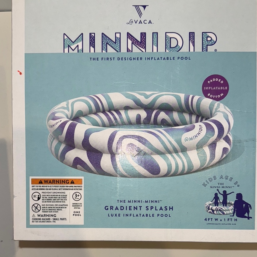 NWT Minnidip Gradient Splash Inflatable Pool